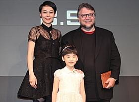 会見に出席したギレルモ・デル・トロ監督、 菊地凛子、芦田愛菜ちゃん「パシフィック・リム」