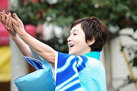 「女たちの都 ワッゲンオッゲン」の一場面「女たちの都 ワッゲンオッゲン」