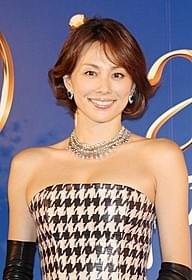 完成披露試写会に出席した米倉涼子「ダイアナ」
