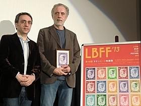 初来日したフェルナンド・トルエバ監督(右)「ふたりのアトリエ ある彫刻家とモデル」