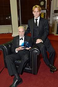 クリストファー・リー(左)とジョニー・デップ「チャーリーとチョコレート工場」