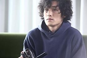 大胆な演技で一人二役に挑んだ淵上泰史「受難」