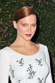 仏女優レア・セドゥー「籠の中の乙女」
