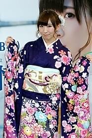 恋チュン音頭を披露した岩佐美咲「崖の上のポニョ」