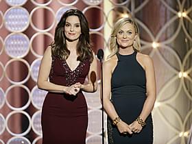 司会を務めたティナ・フェイとエイミー・ポーラー「ロード・オブ・ザ・リング 王の帰還」