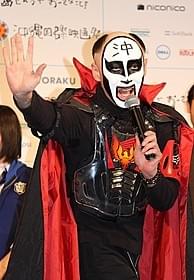 実写映画化を喜ぶ鉄拳「振り子」