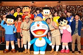 COWCOWと一緒に「あたりまえ体操」に挑戦したドラえもん「映画ドラえもん 新・のび太の大魔境 ペコと5人の探検隊」