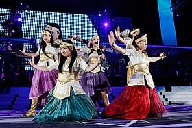 国立競技場ライブで「泣いてもいいんだよ」を 披露したももクロ「悪夢ちゃん The 夢ovie」