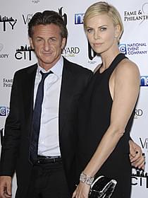 ショーン・ペン、恋人シャーリーズ・セロンを演出「アデル、ブルーは熱い色」