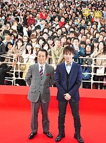 約2000人のファンが大歓迎!「相棒 劇場版III 巨大密室!特命係 絶海の孤島へ」