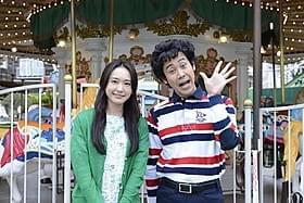 母親役という新境地に挑む新垣結衣と夫役の大泉洋「60歳のラブレター」