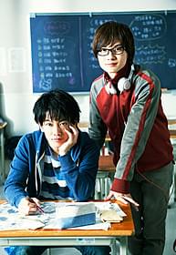 「バクマン。」に主演する 佐藤健と神木隆之介「バクマン。」