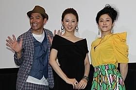“腹黒”教師を演じた北川景子(中央)「悪夢ちゃん The 夢ovie」