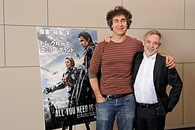 ダグ・リーマン監督(左)と プロデューサーのアーウィン・ストフ「オール・ユー・ニード・イズ・キル」