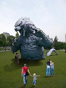 大都会・六本木にゴジラ出現 「MIDTOWN meets GODZILLA」イメージ図「ゴジラ」