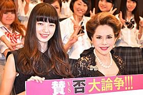 デヴィ夫人とヒロインを演じた小松菜奈「渇き。」