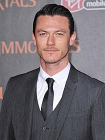 ルーク・エバンス「ハイ・ライズ」