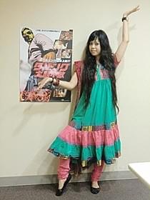 日本人初のボリウッドダンサー関本恵子氏「ダバング 大胆不敵」
