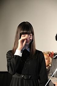 涙を流した中条あやみ「劇場版 零 ゼロ」