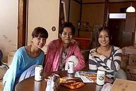“オネエ”キャラに初挑戦する松坂桃李 (中央)と主演の多部未華子、木村文乃「ピース オブ ケイク」