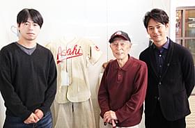 バンクーバー滞在時にケイ上西功一さん(中央)と 語り合った妻夫木聡と石井裕也監督「バンクーバーの朝日」