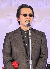 授賞式に出席した北条司「シティーハンター」