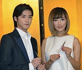 「鏡の中の笑顔たち」主演の白石隼也とヒロインの夏菜「鏡の中の笑顔たち」
