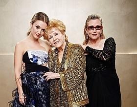 ビリー・ロード(左)も女優に! 祖母D・レイノルズ(中央)&母C・フィッシャーも鼻高々?「スター・ウォーズ」