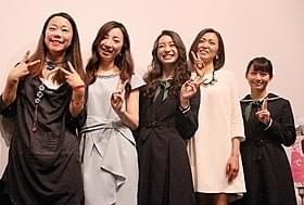 全国公開を喜ぶ「でーれーガールズ」キャスト陣「でーれーガールズ」