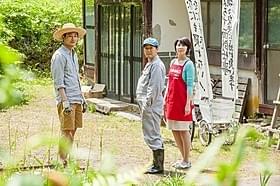 コミカルで奇想天外な予告編公開!「ジヌよさらば かむろば村へ」