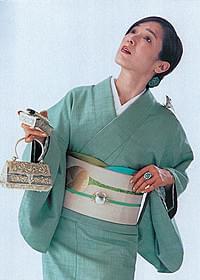 ラトビアへ旅立つ日本人女性を演じる桃井かおり「雨夜 香港コンフィデンシャル」