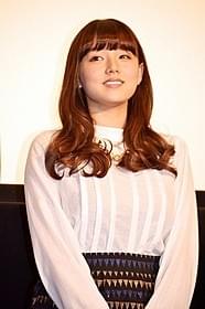 23歳を迎えた人気グラビアアイドル・篠崎愛「東京闇虫パンドラ」