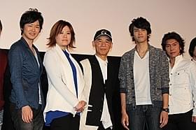 富野由悠季監督の一挙手一投足に客席は喝さい