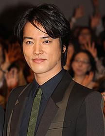 痴漢に間違われるライターを演じる桐谷健太「予告犯」
