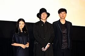 (左から)杉咲花、野田洋次郎、松永大司監督「トイレのピエタ」