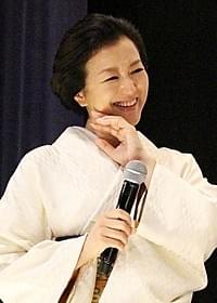 “息子たち”からのプレゼントに涙した鈴木京香「おかあさんの木」