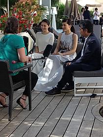 カンヌ映画祭で取材を受ける 長澤まさみ、綾瀬はるか、是枝裕和「海街diary」