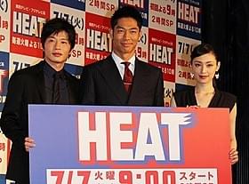 「SMAP」と「EXILE」のメンバートレードもアリ!? (左から)田中圭、「EXILE」AKIRA、栗山千明「HERO」