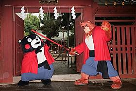渋谷の町で交流を深めた熊徹&くまモン「バケモノの子」