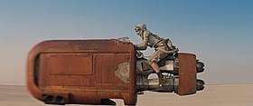 「スター・ウォーズ フォースの覚醒」の一場面「スター・ウォーズ フォースの覚醒」