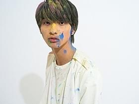さまざまなカラーパウダーを使った撮り下ろし写真公開