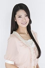 IQ230を誇る才色兼備の女子大生 メアリー・グレイを演じる「バイオハザード」