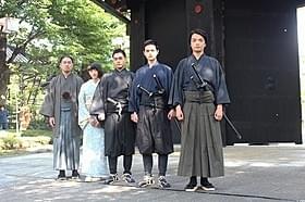 大ヒット祈願を行った「合葬」キャスト陣「合葬」