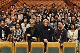 「母と暮せば」音楽を収録した坂本龍一ら「母と暮せば」