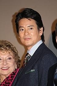 感無量の面持ちを浮かべる唐沢寿明「杉原千畝 スギハラチウネ」