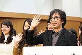 学生たちの質問に答えた行定勲監督「ピンクとグレー」