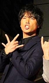 無茶ぶりに即興で対応した桐谷健太「TOO YOUNG TO DIE! 若くして死ぬ」