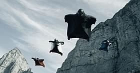超人的なパフォーマンスを披露「X-ミッション」