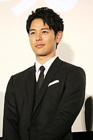 ピアノ調律師役を演じた妻夫木聡「家族はつらいよ」