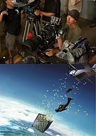 登山ガイドの経験もあるという エリクソン・コア監督(写真上)「X-ミッション」